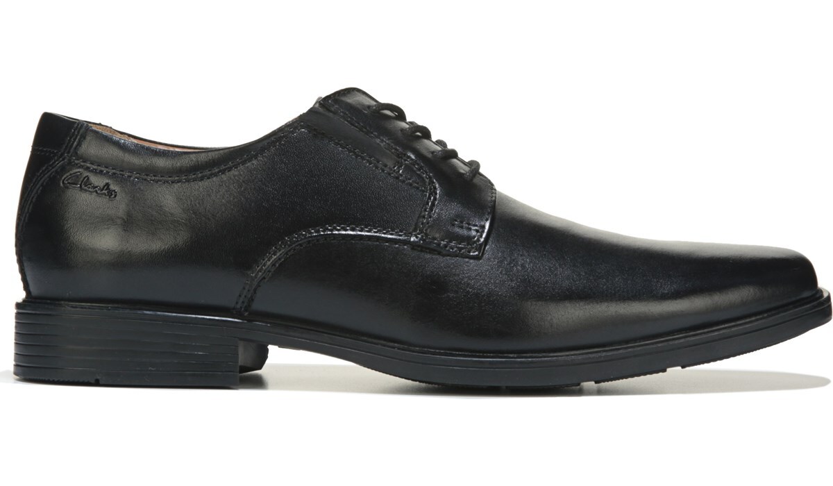 clarks tilden plain oxford