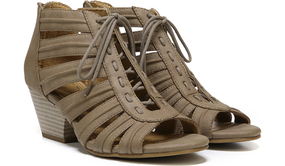 naturalizer peep toe booties