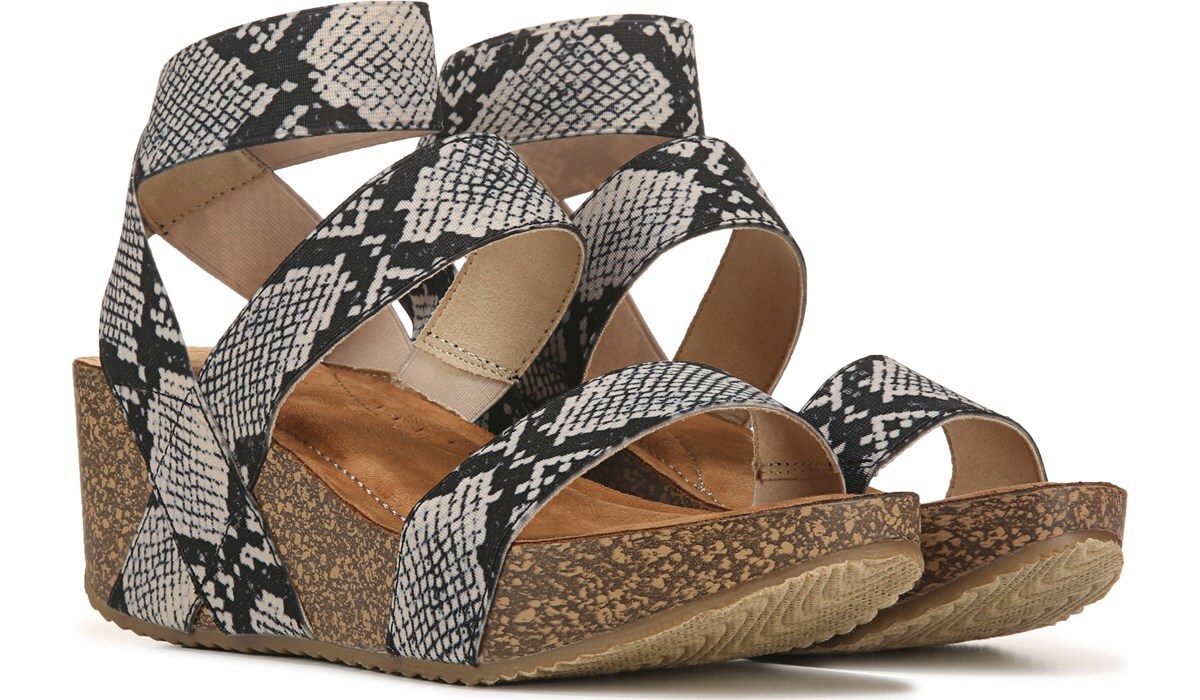madden girl zoeyy cork wedge sandal